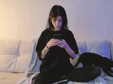 rinacain on Chaturbate