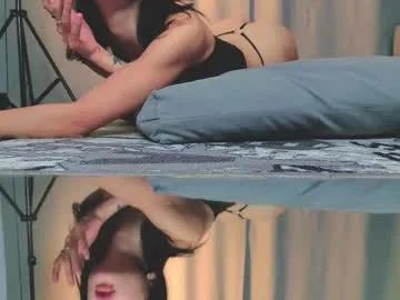 rinacain on Chaturbate