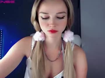Away rose__luck on Chaturbate