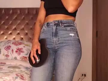 rouss_henao — Hello guys im Your PANTYHOSE Queen #leather #feet #jeans  #pantyhose  #strapon