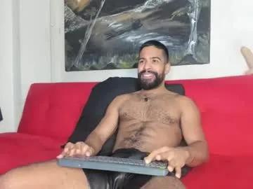 Freechat sweatyhairypig1 on Chaturbate
