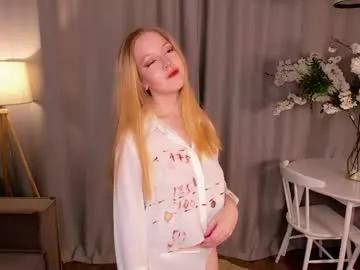 Freechat tinastevenson on Chaturbate