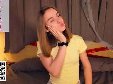 trinahillier on Chaturbate