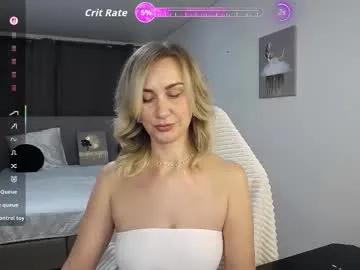 vanessakleiner — #natural #blonde #longlegs #bigass #milf