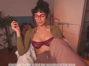 venus_in_jeans on Chaturbate