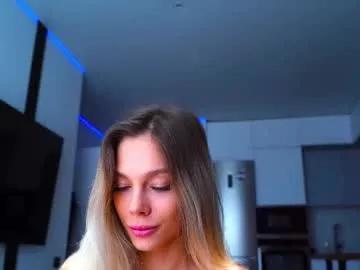 Freechat whitebanny on Chaturbate