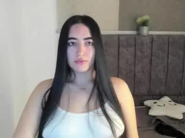 zoe_jones7 — Zoe_jones7's room #latina #squirt #bigboobies #anal #lovense #longhair