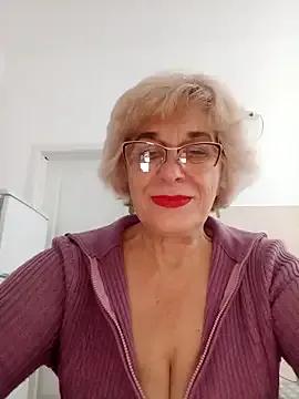 52MiaLove02 on StripChat