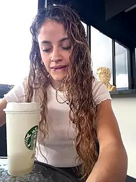 alana15 on StripChat