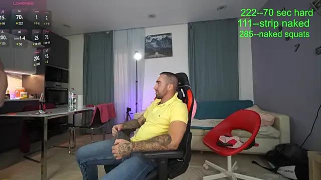 Alex_xxx on StripChat