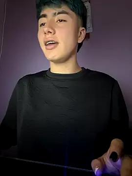 AlexanderCollman on StripChat