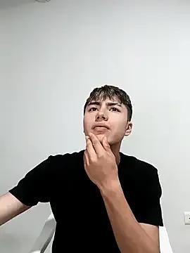 AlexanderCollman on StripChat