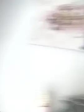 Alirawrz on StripChat