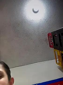 Freechat Alysson-- on StripChat