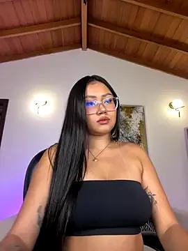 Freechat AmberLewis_ on StripChat