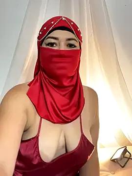 Amyraa_ on StripChat