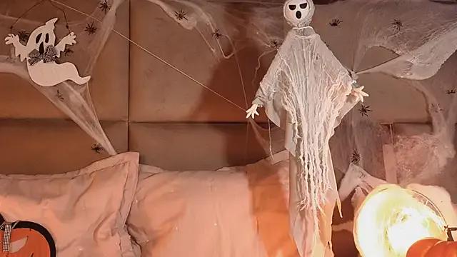 Freechat angelinepossy on StripChat