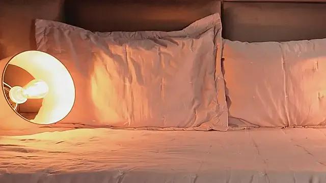 Freechat angelinepossy on StripChat