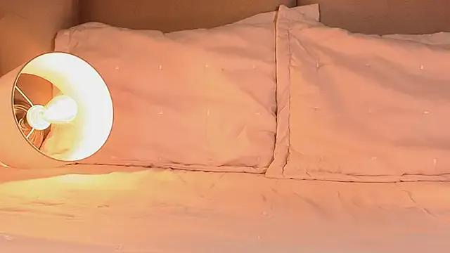 Freechat angelinepossy on StripChat