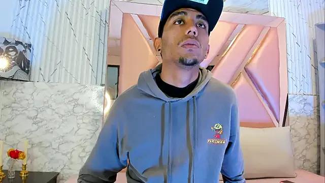 Freechat Annyeli on StripChat