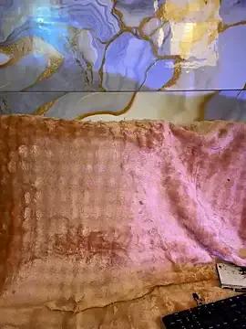 StripChat bonbom_ is Freechat bonbom_ — show pussy + control toys 3min