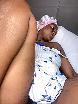 Private Boneca25 on StripChat