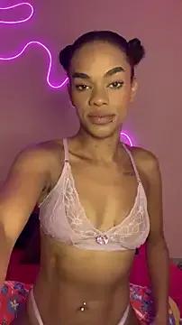 Cammgirlmii on StripChat