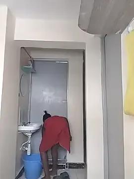 Coco_squirter on StripChat