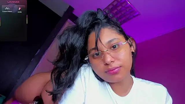 Freechat Cuteprincess21 on StripChat