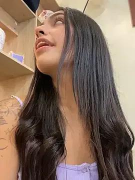 Freechat DaphneUwu on StripChat