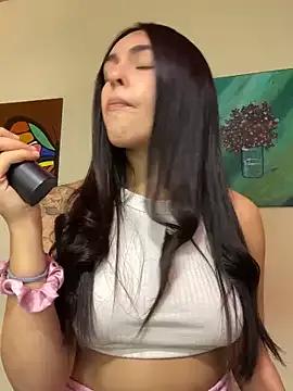 Freechat DaphneUwu on StripChat