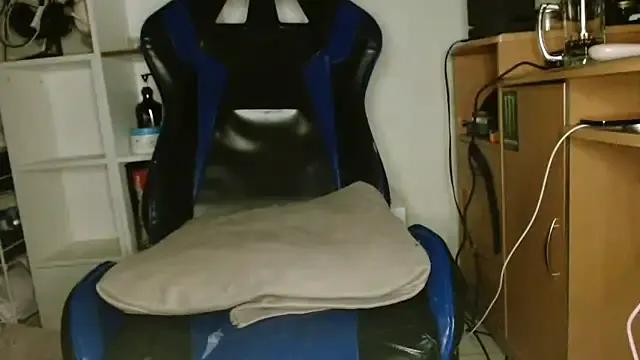 Freechat DirtyDi97 on StripChat