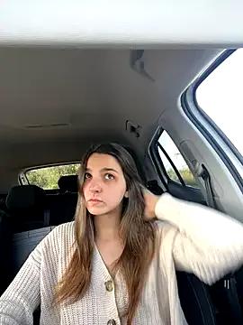 DoriDeluxe66 on StripChat