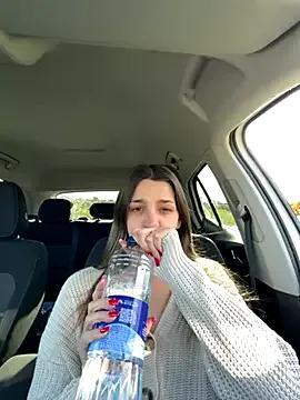 DoriDeluxe66 on StripChat