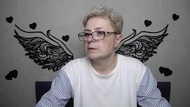 EmiliaGree — Freechat on StripChat