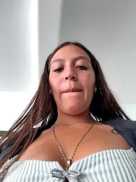 Emily-7_ on StripChat