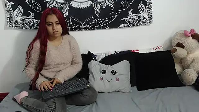 emily_n_abby on StripChat