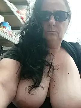 eroticjessitop — Special tip 11 44 55 77 tette al collega