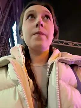 StripChat FroggyAnna is Freechat FroggyAnna — show outfit!!