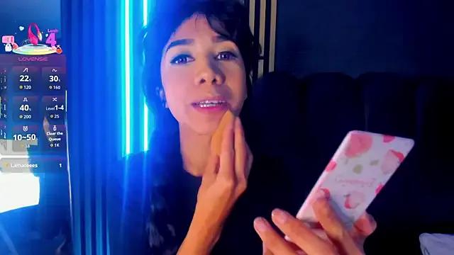 Gina_77 on StripChat