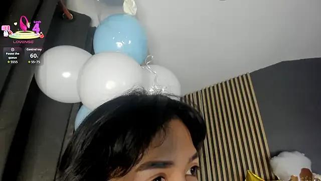 Gina_77 on StripChat