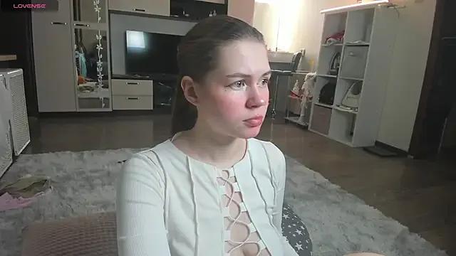 HeatherNextDoor on StripChat