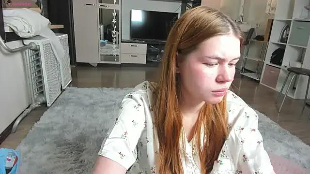 HeatherNextDoor on StripChat