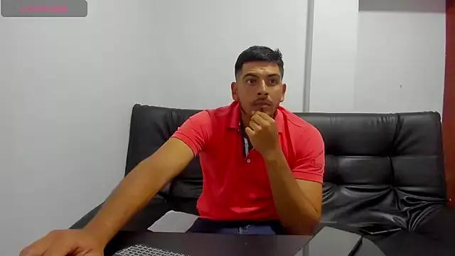 Himoreno25 on StripChat