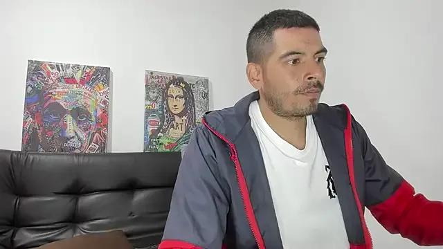 Himoreno25 on StripChat