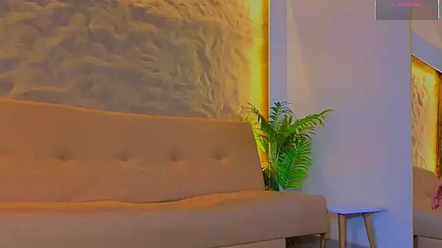 Isa__Blanc on StripChat