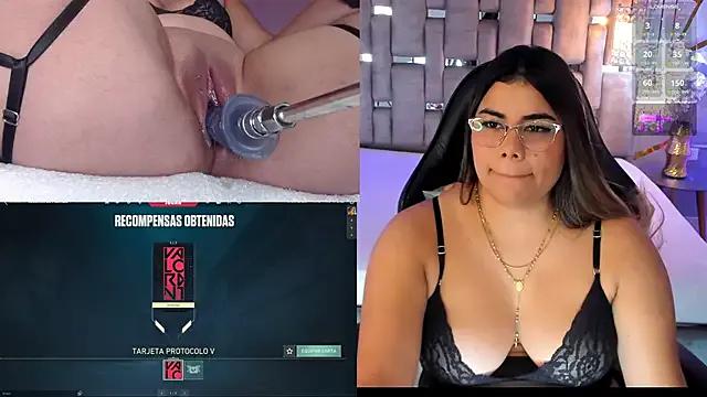 IsaCutie on StripChat