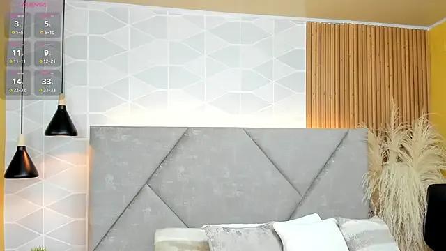 Jade_Whisper on StripChat