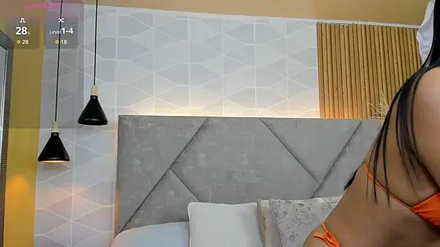 Jade_Whisper on StripChat