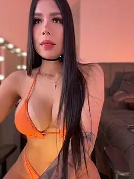 JanyLunaa on StripChat